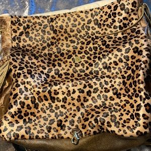 UH-MAZING backpack !   Large! 16inx14in. Keep it Gypsy!